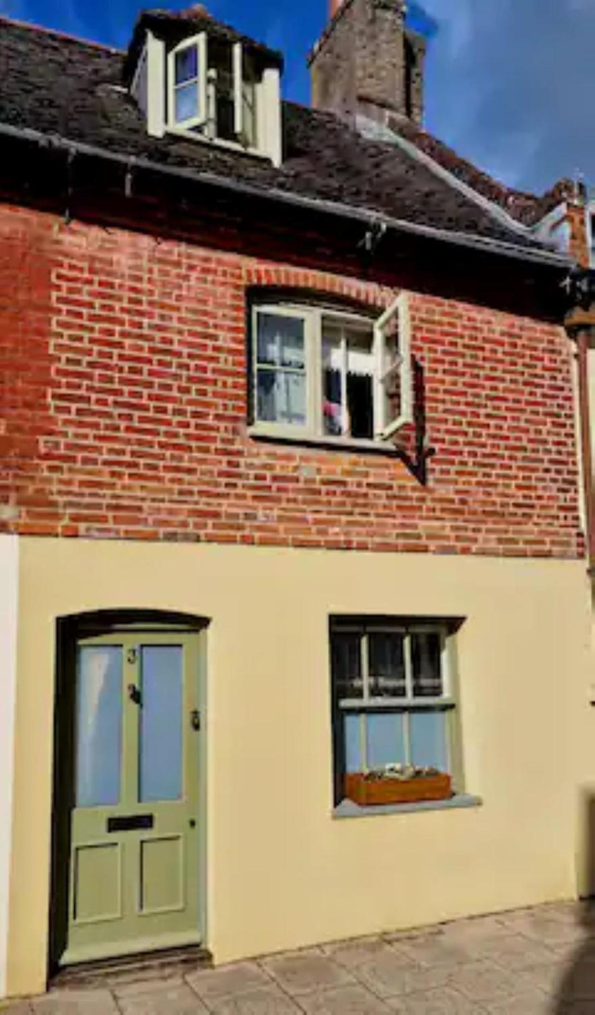 Jackdaw Cottage-Beautiful Cottage, Town Centre Wimborne Minster Esterno foto