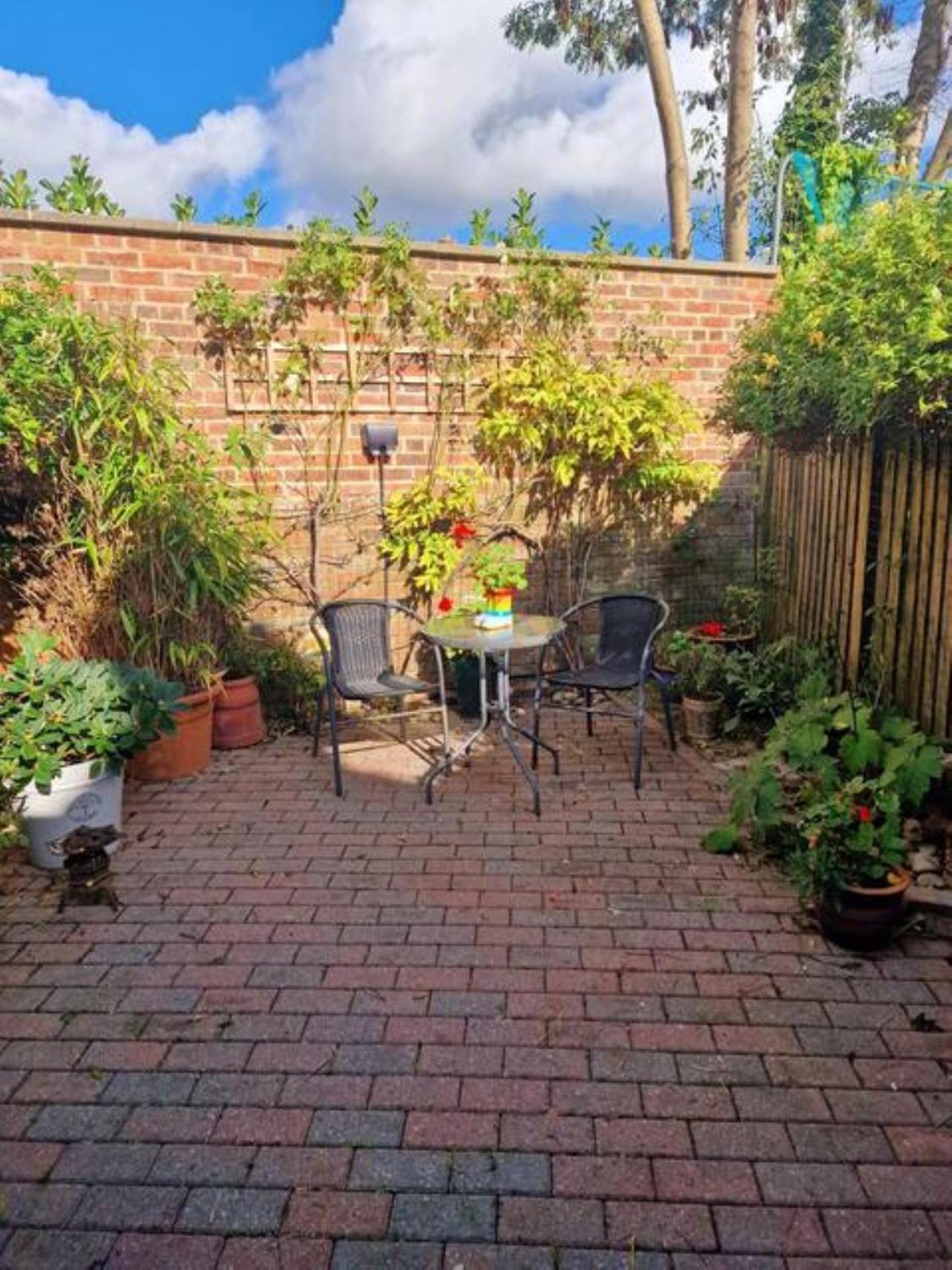 Jackdaw Cottage-Beautiful Cottage, Town Centre Wimborne Minster Esterno foto