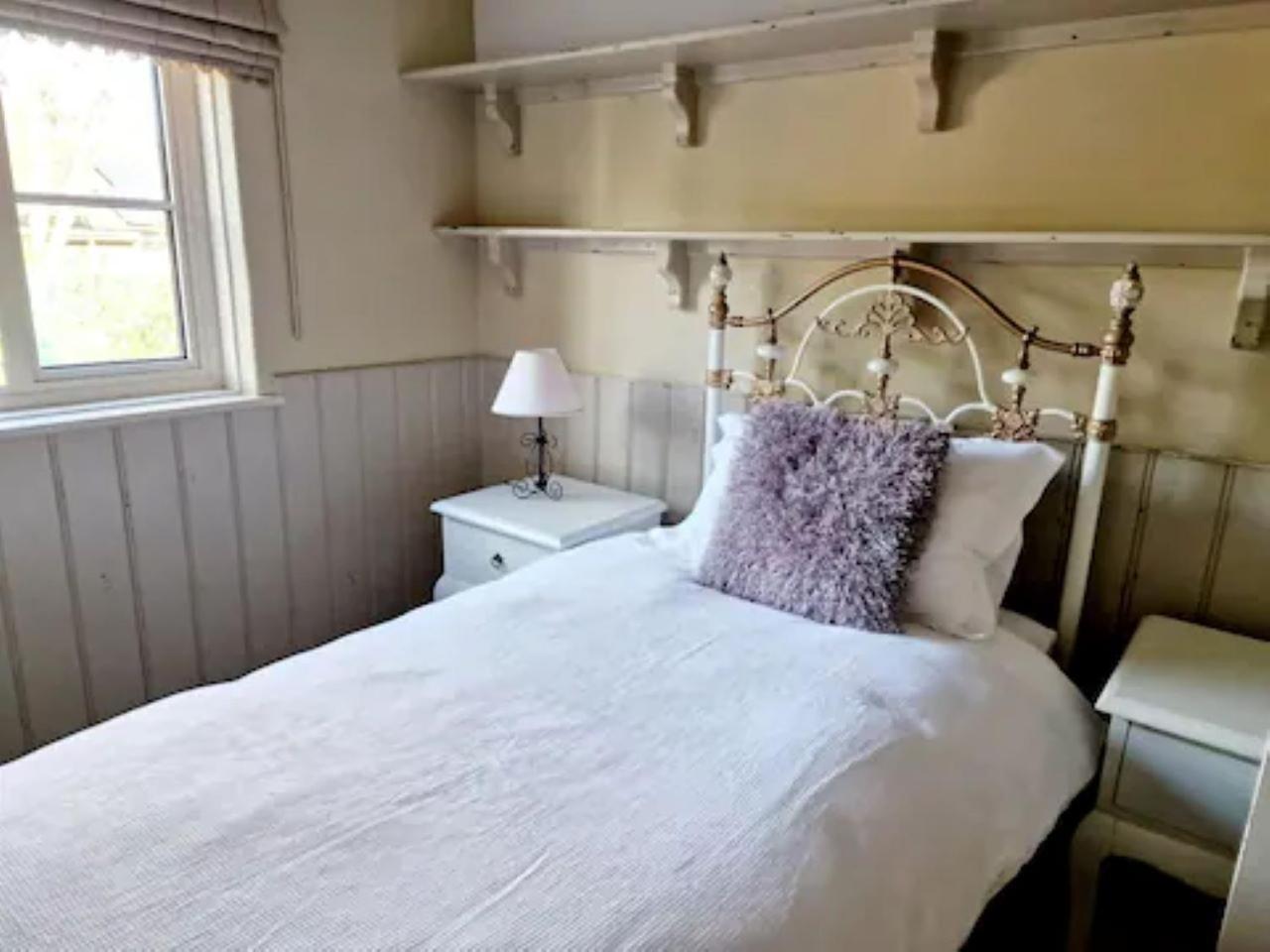 Jackdaw Cottage-Beautiful Cottage, Town Centre Wimborne Minster Esterno foto