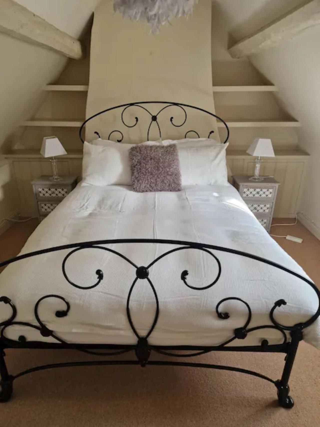 Jackdaw Cottage-Beautiful Cottage, Town Centre Wimborne Minster Esterno foto