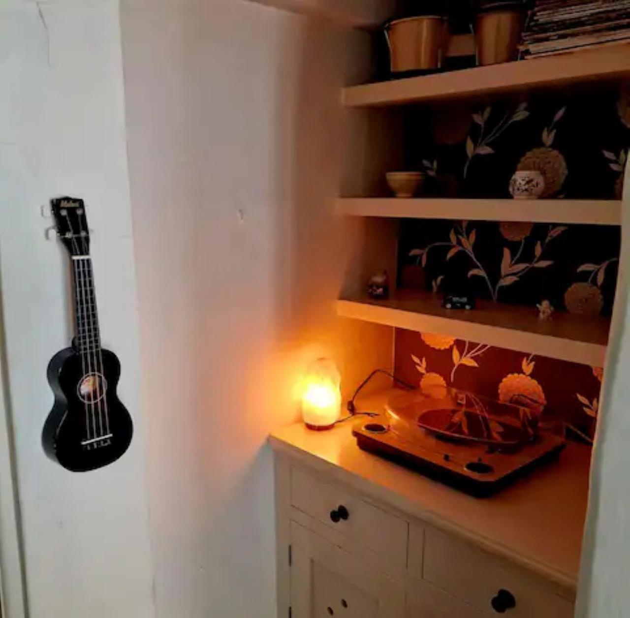 Jackdaw Cottage-Beautiful Cottage, Town Centre Wimborne Minster Esterno foto